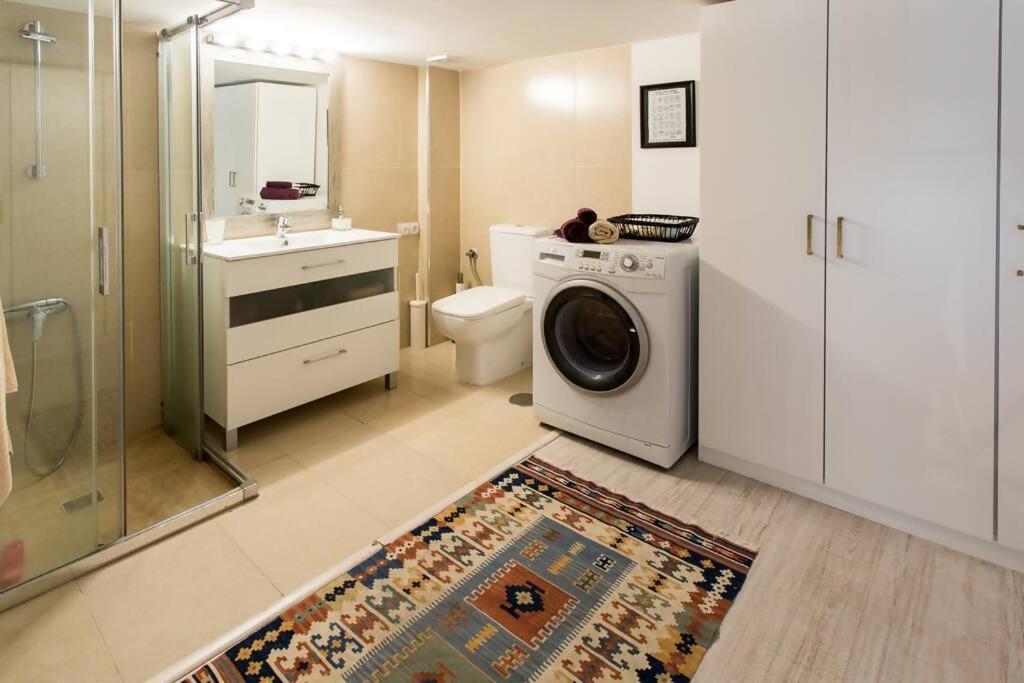 Ferienwohnung Duplex Center Parking Netflix Amazon Video Sevilla Exterior foto