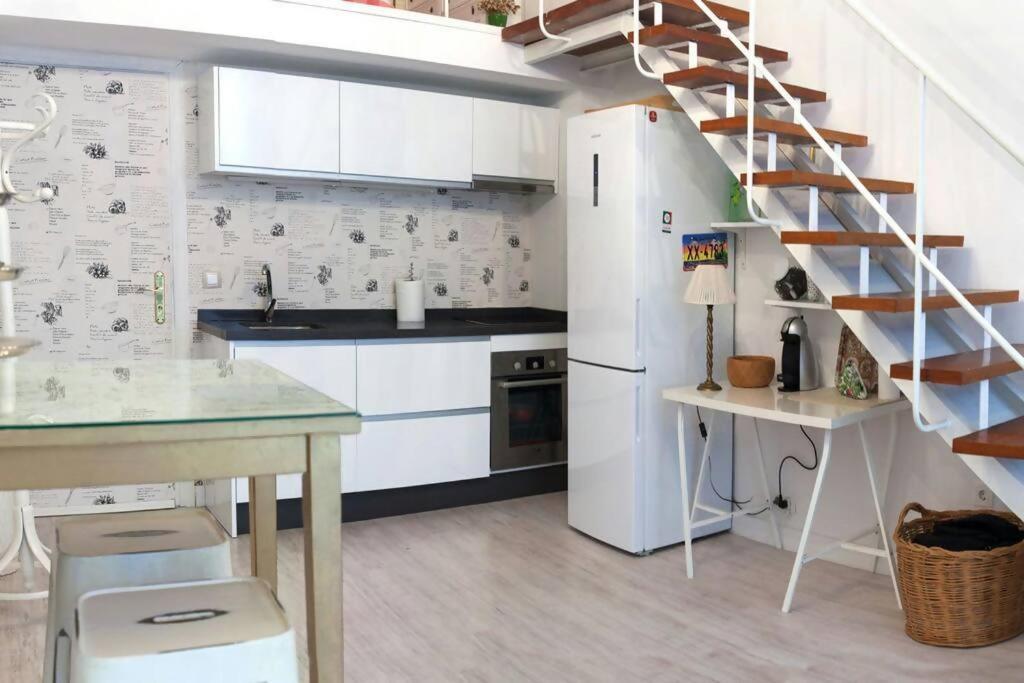 Ferienwohnung Duplex Center Parking Netflix Amazon Video Sevilla Exterior foto