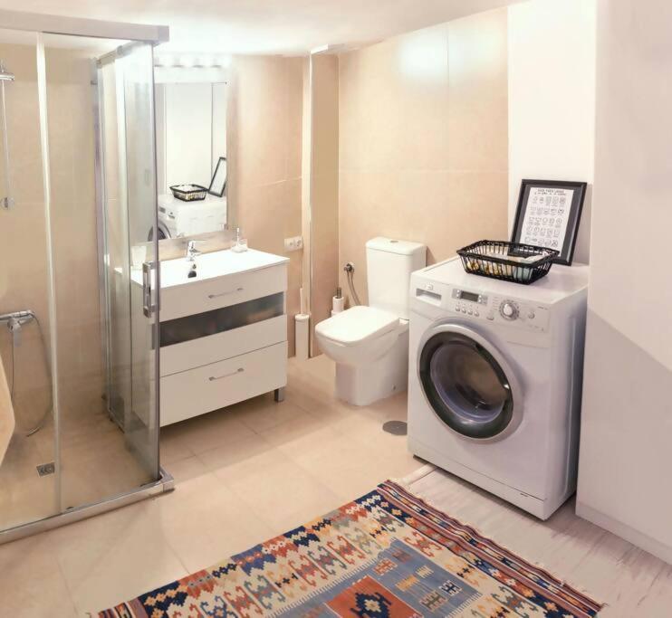 Ferienwohnung Duplex Center Parking Netflix Amazon Video Sevilla Exterior foto