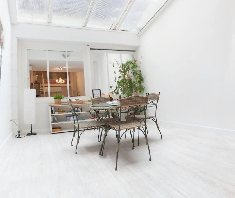 Ferienwohnung Duplex Center Parking Netflix Amazon Video Sevilla Exterior foto