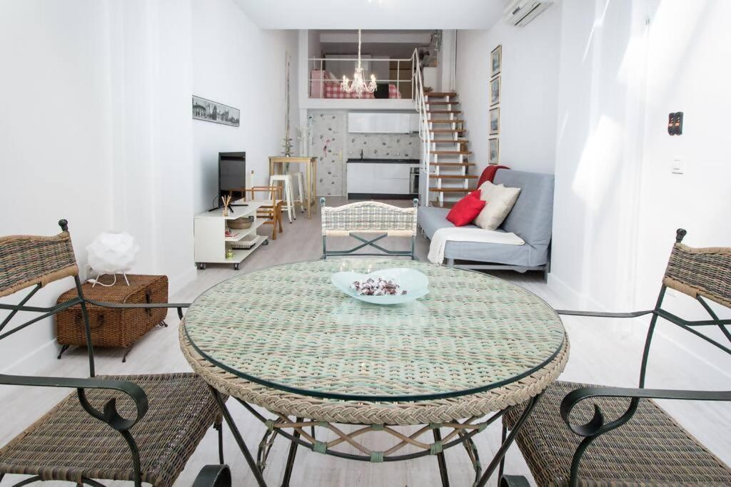 Ferienwohnung Duplex Center Parking Netflix Amazon Video Sevilla Exterior foto