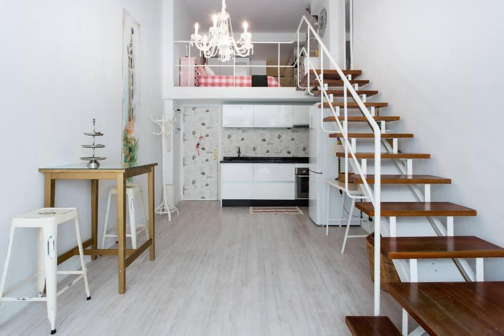 Ferienwohnung Duplex Center Parking Netflix Amazon Video Sevilla Exterior foto